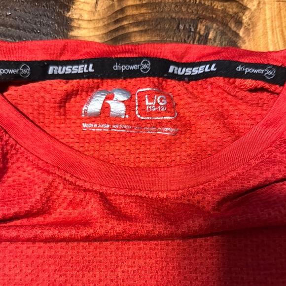 Russell Athletic Dri-Power 360 Red Short Sleeve Shirt - Picture 2 of 4